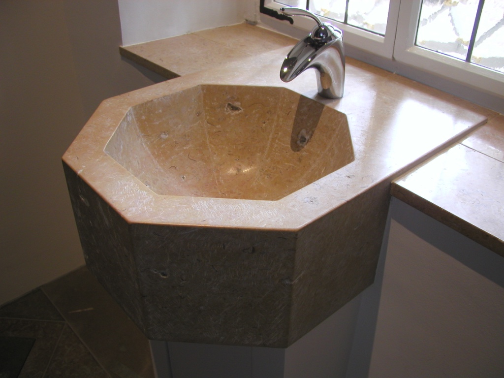 Steinbecken